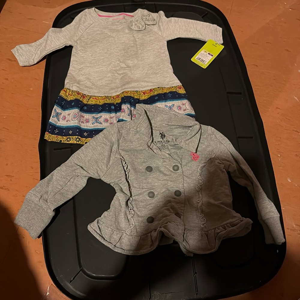 Sweater dress new 12 months 
Jacket polo 18 month